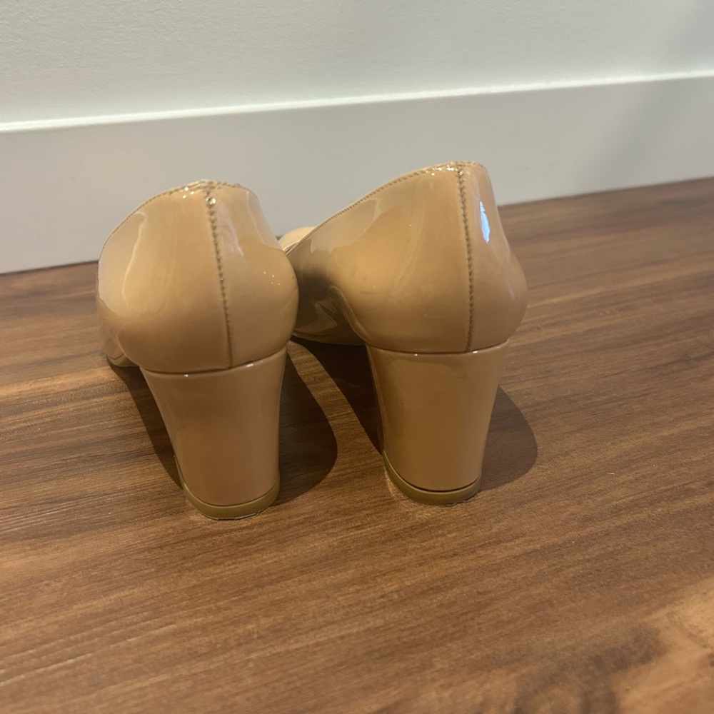 Stuart Weitzman Nude Block Heel Pumps - Picture 3 of 5